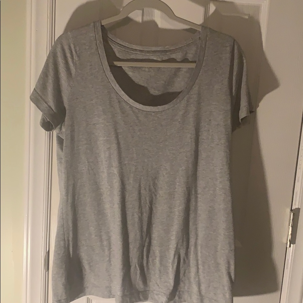 Grey scoop neck t